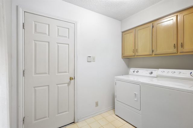 37 Timbergreen Circle, Denton, TX 76205