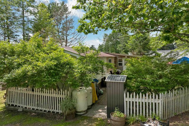 20 True Rd Unit 95, Meredith, NH 03253