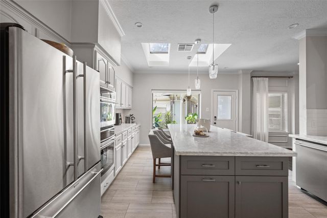 4111 Brook Shadow Drive, Houston, TX 77345