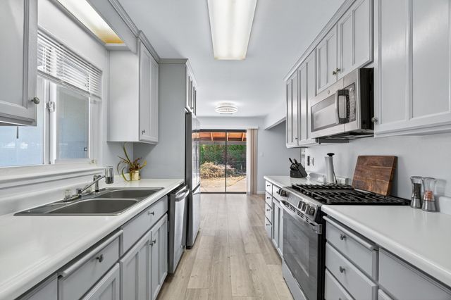 810 Cascade Avenue, Red Bluff, CA 96080