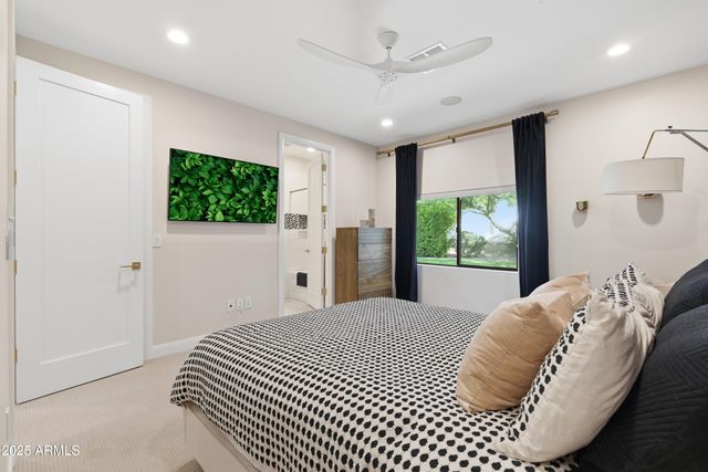 4601 N ROYAL VIEW Drive, Phoenix, AZ 85018