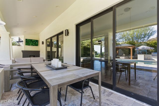 4601 N ROYAL VIEW Drive, Phoenix, AZ 85018