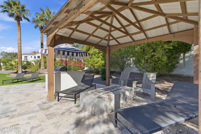 4601 N ROYAL VIEW Drive, Phoenix, AZ 85018