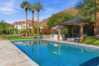 4601 N ROYAL VIEW Drive, Phoenix, AZ 85018