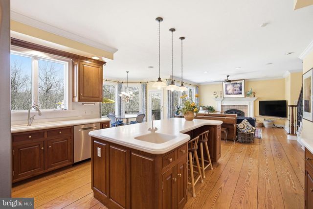 301 N ODESSA AVE, Egg Harbor City, NJ 08215