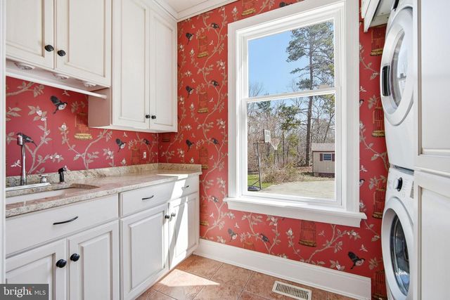 301 N ODESSA AVE, Egg Harbor City, NJ 08215