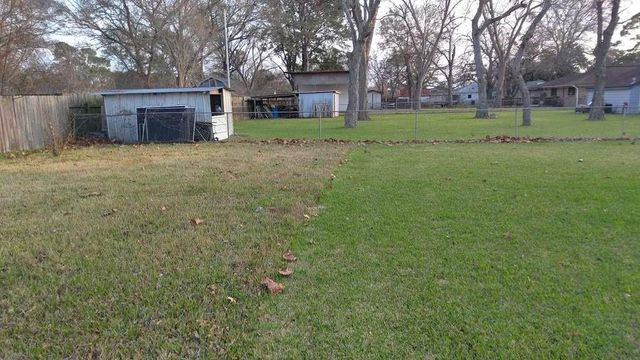 Lot 5A Avery Street, Clute, TX 77531