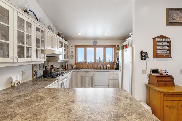 56 The Tarns Road, Pittsburg, NH 03592