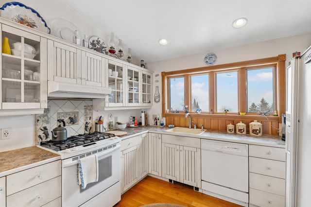 56 The Tarns Road, Pittsburg, NH 03592