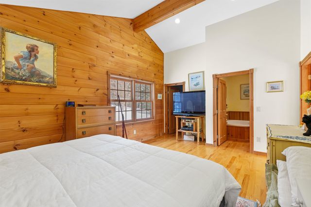 56 The Tarns Road, Pittsburg, NH 03592