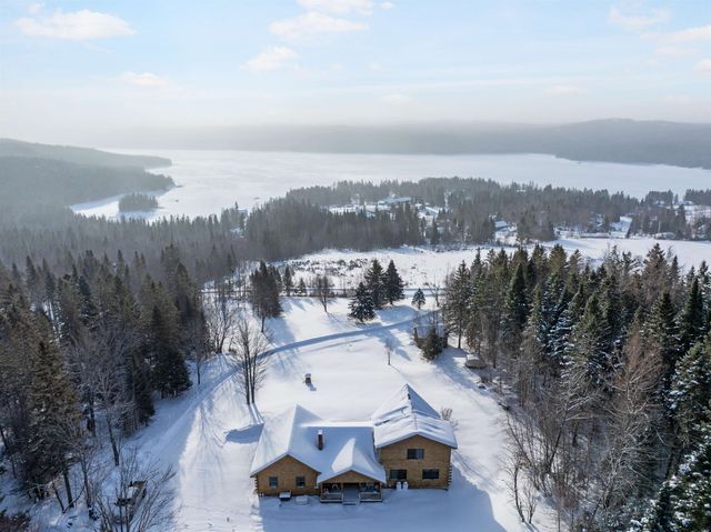 56 The Tarns Road, Pittsburg, NH 03592