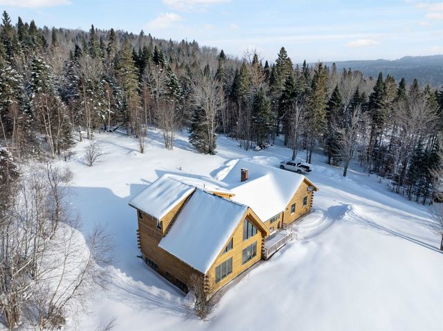 56 The Tarns Road, Pittsburg, NH 03592