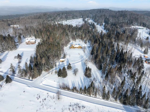 56 The Tarns Road, Pittsburg, NH 03592