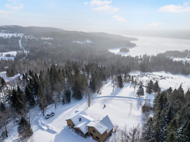 56 The Tarns Road, Pittsburg, NH 03592