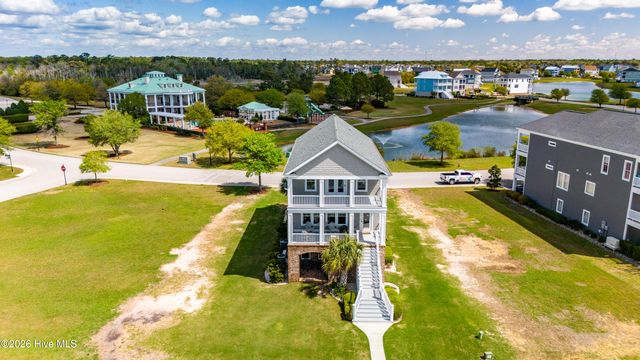 526 Cannonsgate Drive, Newport, NC 28570