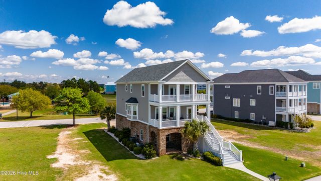 526 Cannonsgate Drive, Newport, NC 28570