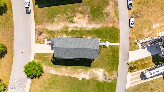 526 Cannonsgate Drive, Newport, NC 28570