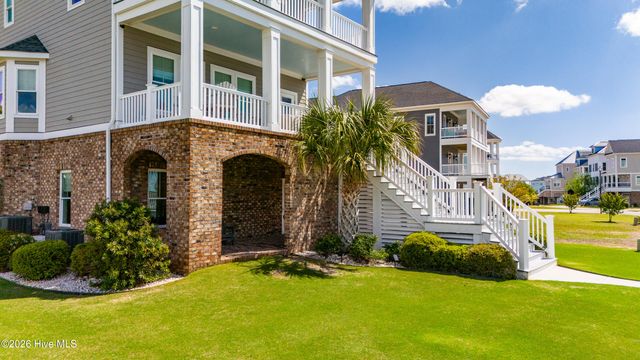 526 Cannonsgate Drive, Newport, NC 28570