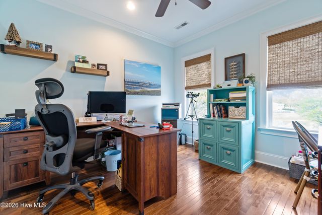 526 Cannonsgate Drive, Newport, NC 28570