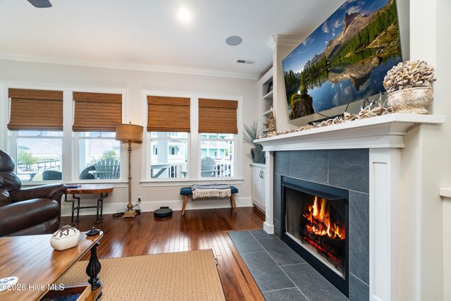 526 Cannonsgate Drive, Newport, NC 28570