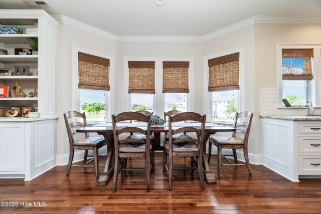 526 Cannonsgate Drive, Newport, NC 28570