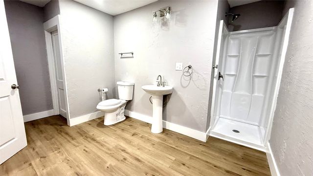 908 FAIRVIEW Avenue, Meadville, PA 16335