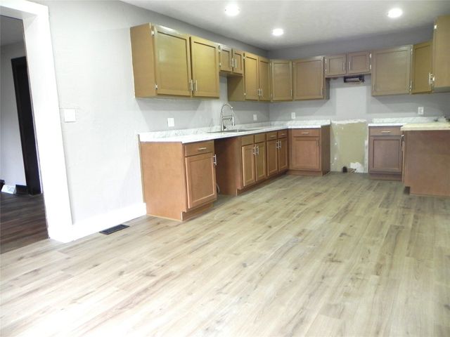 908 FAIRVIEW Avenue, Meadville, PA 16335