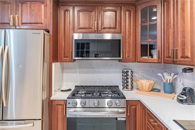 4160 W Cooper Lake Drive SE, Smyrna, GA 30082