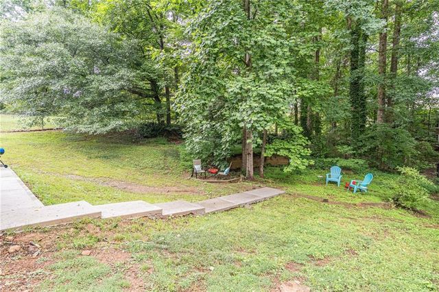 4160 W Cooper Lake Drive SE, Smyrna, GA 30082