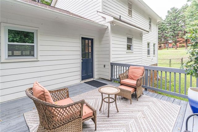4160 W Cooper Lake Drive SE, Smyrna, GA 30082