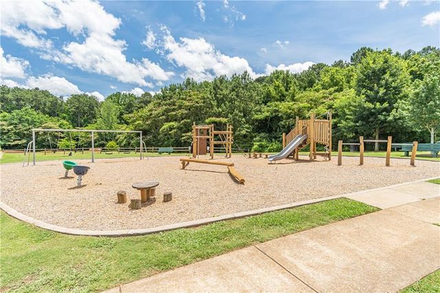 4160 W Cooper Lake Drive SE, Smyrna, GA 30082