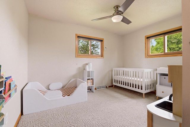 1610 Cliffview DRIVE, Holmen, WI 54636