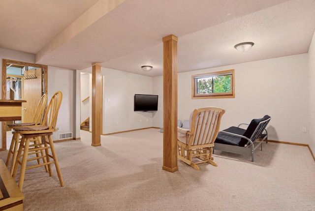 1610 Cliffview DRIVE, Holmen, WI 54636