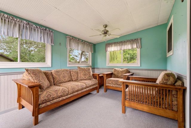 1610 Cliffview DRIVE, Holmen, WI 54636