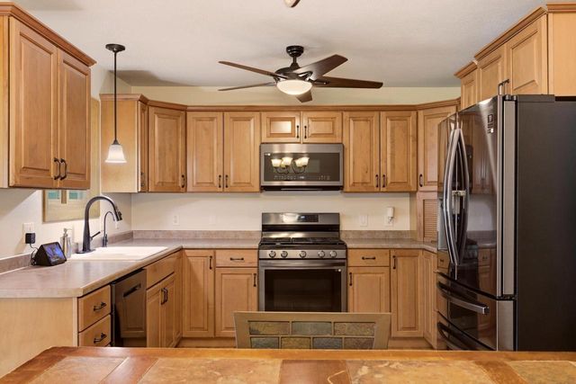 1610 Cliffview DRIVE, Holmen, WI 54636