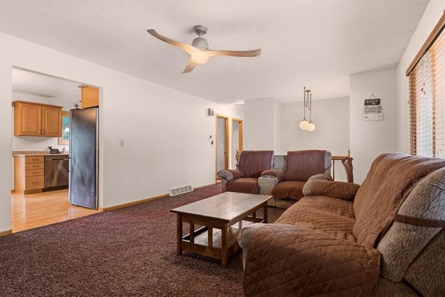 1610 Cliffview DRIVE, Holmen, WI 54636