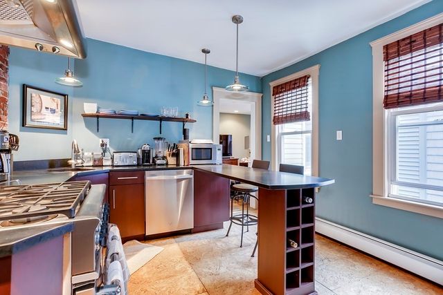 458 E 7th St 2, Boston, MA 02127