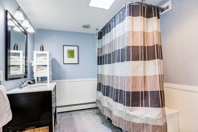 458 E 7th St 2, Boston, MA 02127