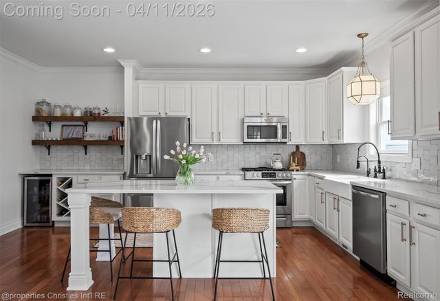 2411 Beverly Boulevard, Berkley, MI 48072