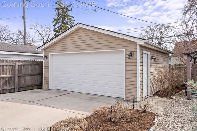 2411 Beverly Boulevard, Berkley, MI 48072