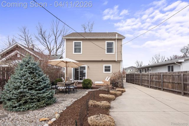 2411 Beverly Boulevard, Berkley, MI 48072