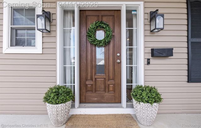 2411 Beverly Boulevard, Berkley, MI 48072