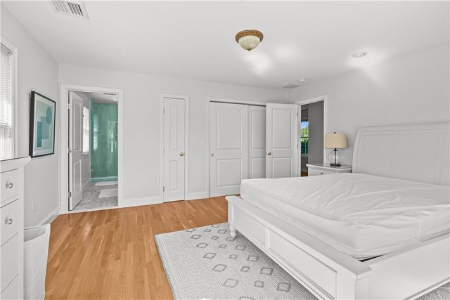 17 Clinton Street, Newport, RI 02840