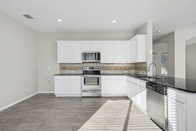 2020 Natchez Drive, Forney, TX 75126