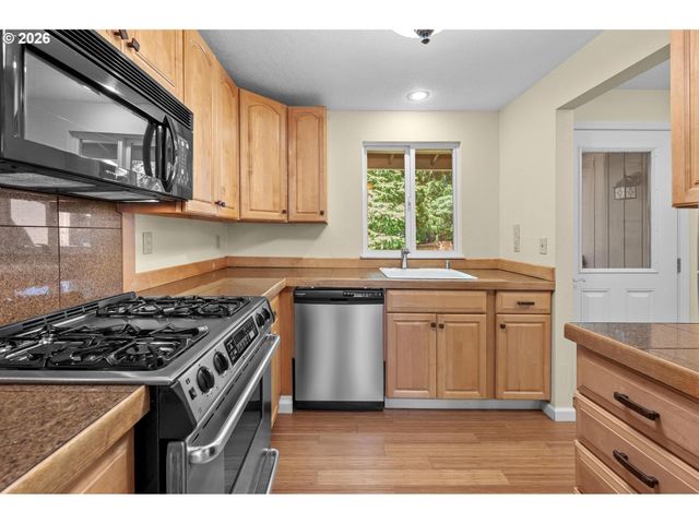 5425 Sw CAMERON Rd, Portland, OR 97221