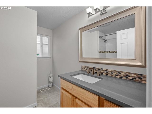 5425 Sw CAMERON Rd, Portland, OR 97221