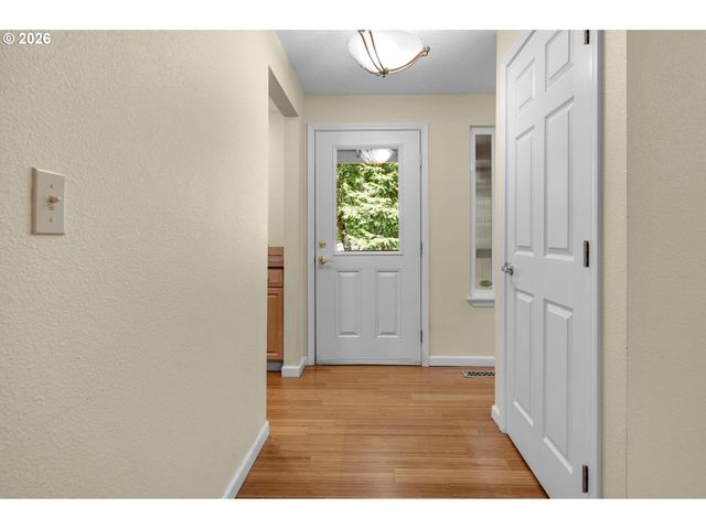 5425 Sw CAMERON Rd, Portland, OR 97221