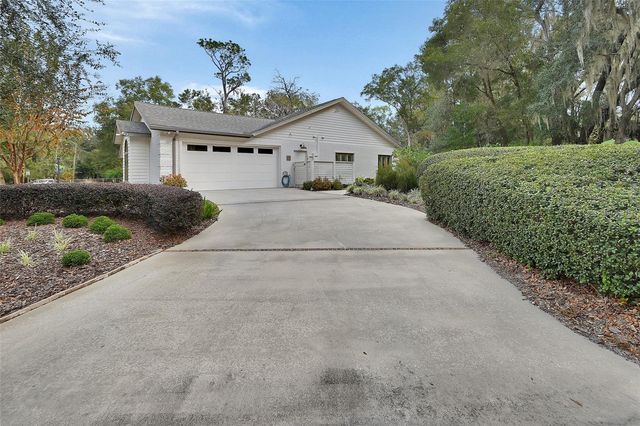 246 CROOKED TREE TRAIL, Deland, FL 32724