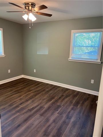 988 Tamarack Trail, Forest Park, GA 30297