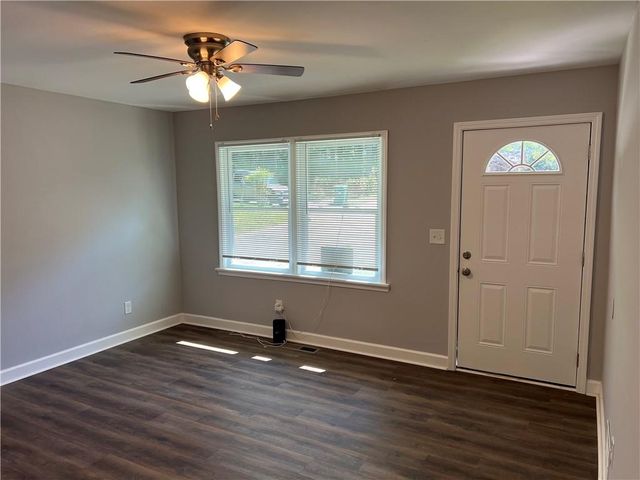 988 Tamarack Trail, Forest Park, GA 30297
